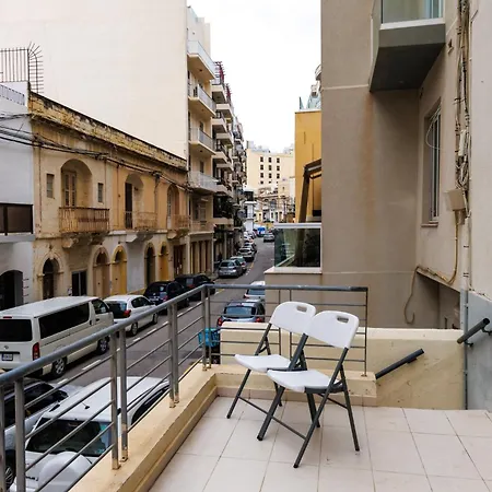 Lejlighed Stylish St Julians 2 Bedroom For Rent In The Centre With Terrace