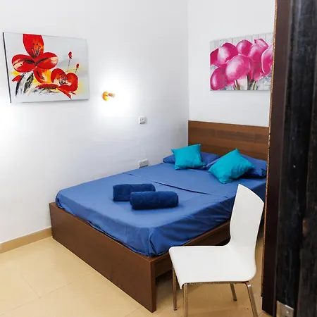 Apartman Stylish St Julians 2 Bedroom For Rent In The Centre With Terrace San Ġiljan