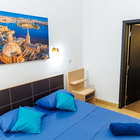 Apartman Stylish St Julians 2 Bedroom For Rent In The Centre With Terrace San Ġiljan